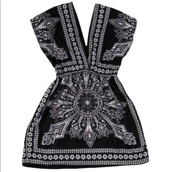 Ultra Flirt Bandana print Plunging Neckline Top - Picture 1 of 12